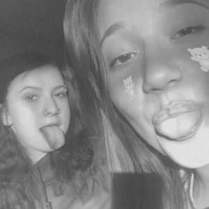 Meet your Posher, Marissa